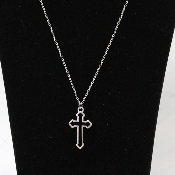 New Fashion Silver Tone Open Cross Necklace N44 - Picture 2 of 4